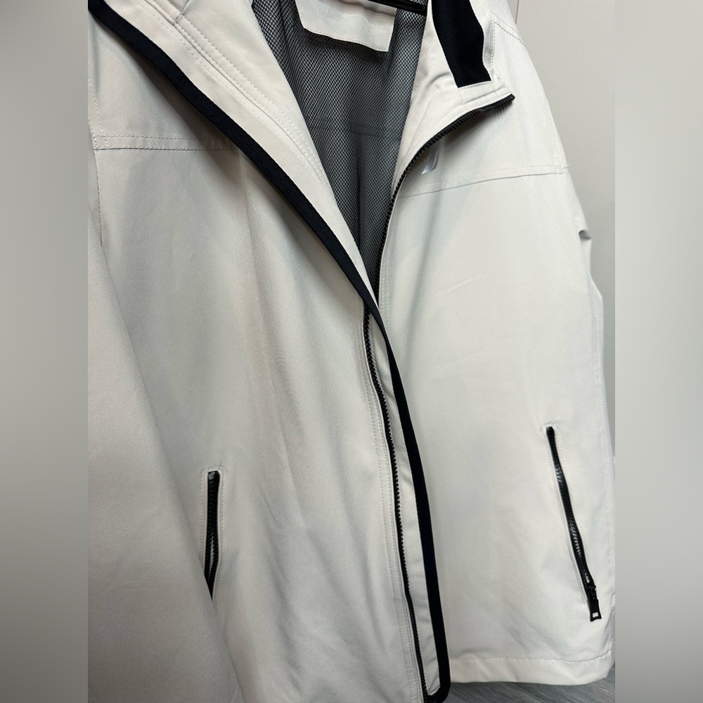 Nautica Men's Water Resistant Active Stretch Jacket True Stone